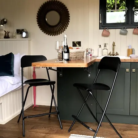 Beds Of Silk خيمة فخمة