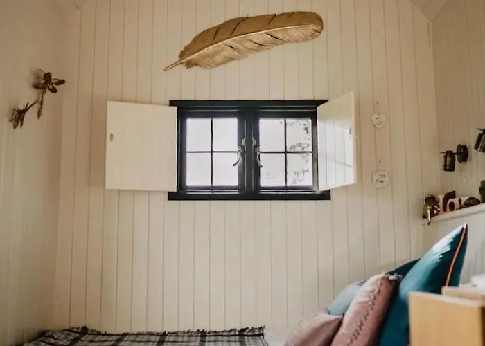 Beds Of Silk 럭셔리텐트