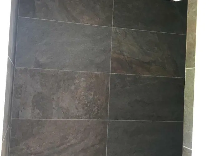 Beds Of Silk * Labasheeda